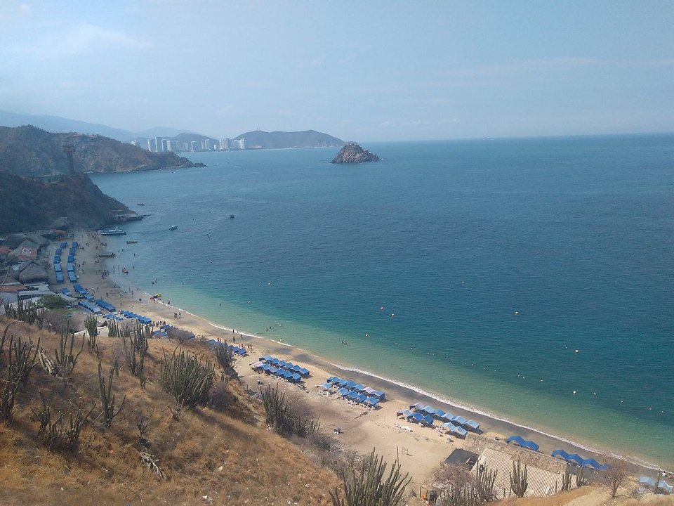 Playa Blanca de Santa Marta vista desde un mirador